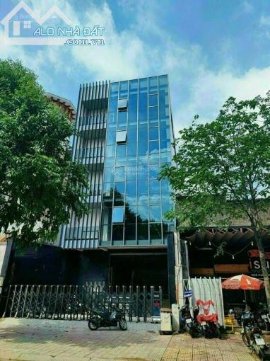 100% bán nhà góc 2 mặt tiền Trần Đình Xu quận 1 - DT 5,5x20m, Giá 45 tỷ .