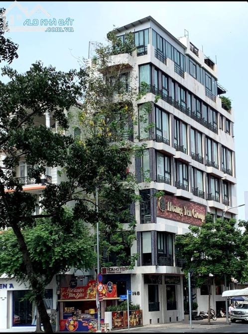 Bán siêu phẩm MT đẹp nhất Đường Nguyễn Bỉnh Khiêm.P Đakao.Q1. Dt 8.3x21m 6L chỉ 82 tỷ tl