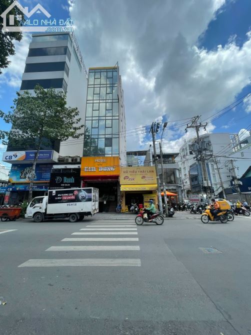 Chính chủ bán tòa nhà MT Hai Bà Trưng, P.8, Q.3 (8x22m) H + 7 L, HĐT: 250tr/th, giá 63 tỷ