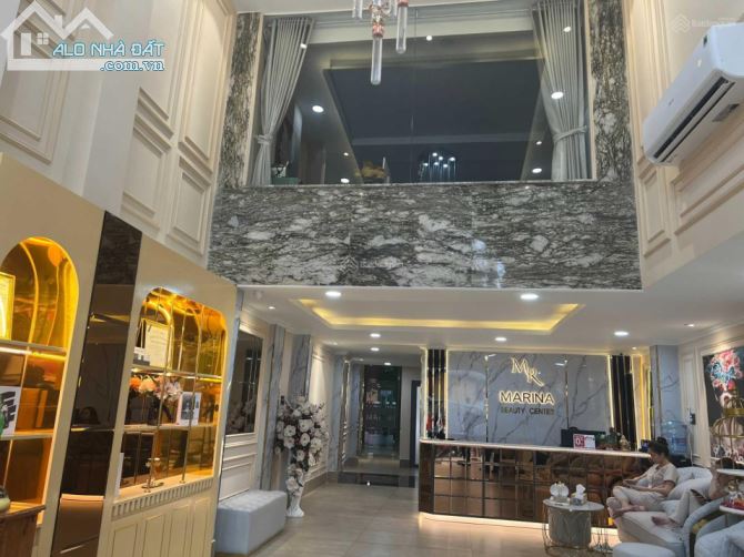 Bán nhà mặt tiền Tôn Thất Tùng, P. Bến Thành, Q. 1, (4x20m) - 3 tầng - 39 tỷ TL DK