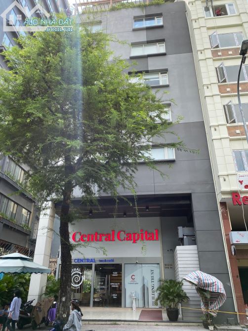 Tòa nhà VP - Góc 2MT đường Đông Du, Bến Ngé, Quận 1, DT: 13x20m ( 2 Hầm + 10 tầng ) Giá 29