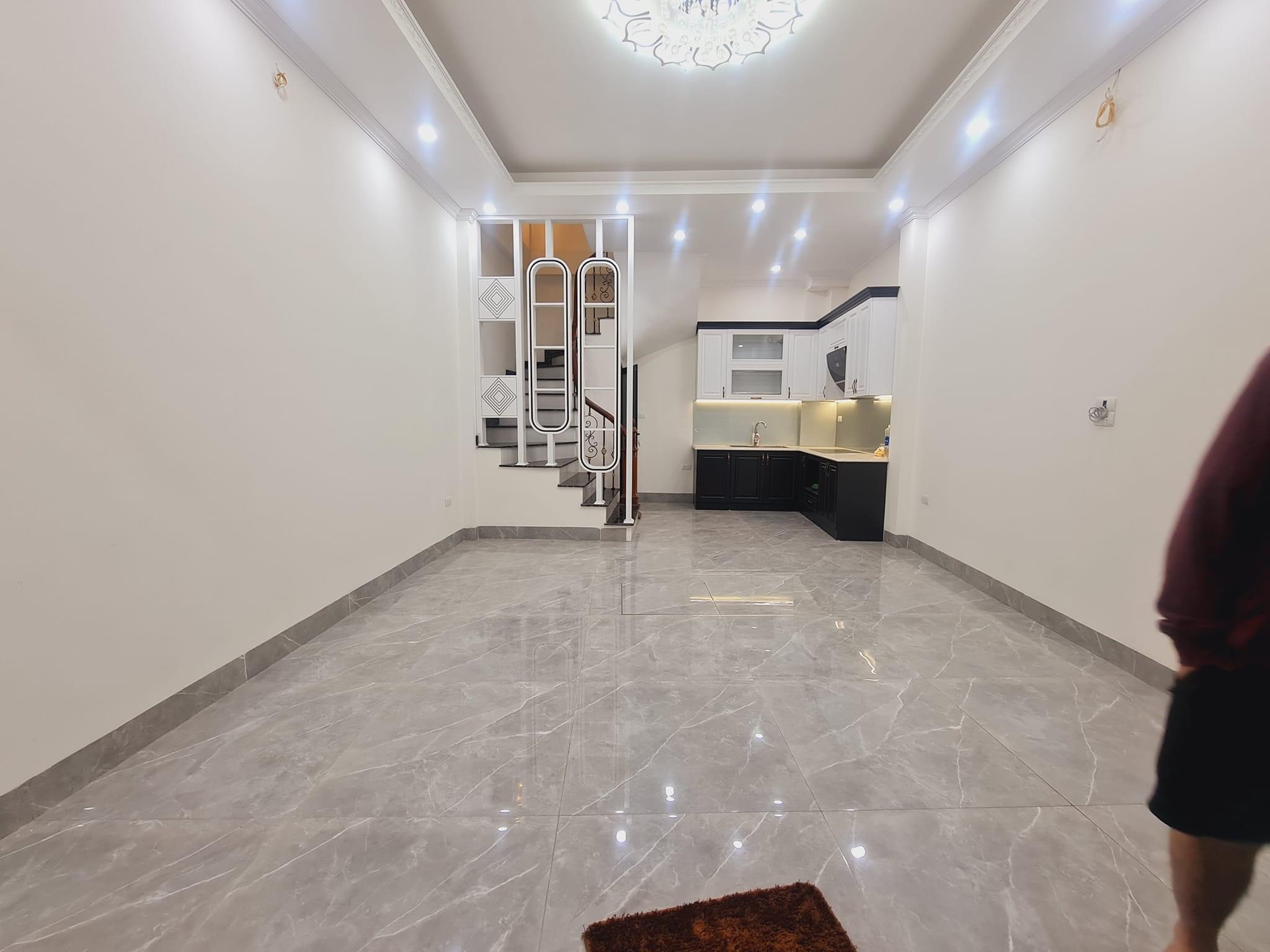 NHÀ ĐẸP TRẦN KHÁT CHÂN QUẬN HAI BÀ TRƯNG - 30M 5 TẦNG MT 4M - NHỈNH 4 TỶ NHÀ MỚI ĐẸP BA GÁC TRÁNH 50M RA PHỐ