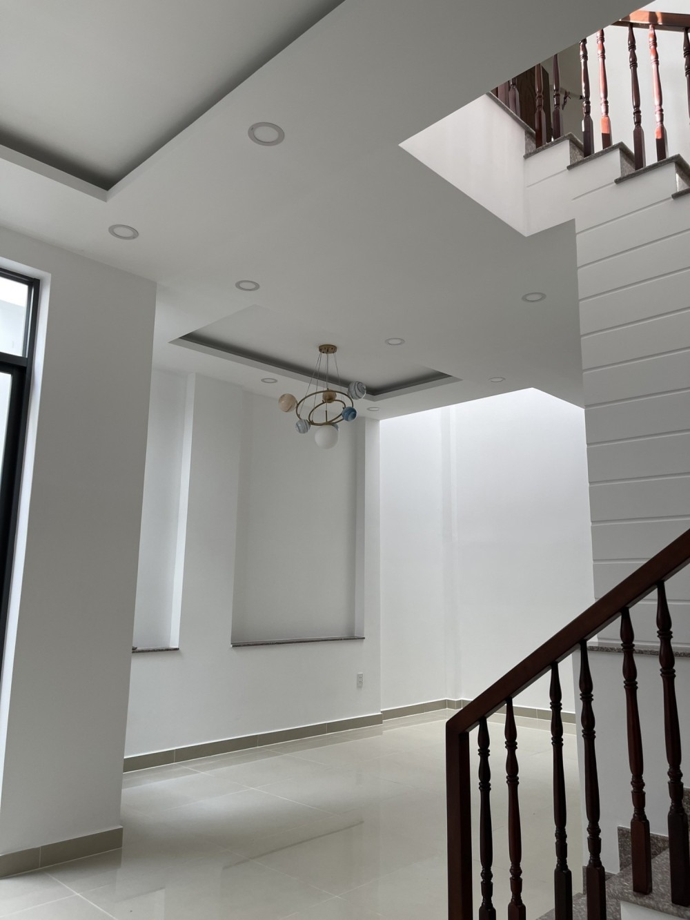 Nhà ngang 6.5m đường Phan Văn Hớn , Quận12, 65m2,3PN, giá 3 tỷ 9 TL.