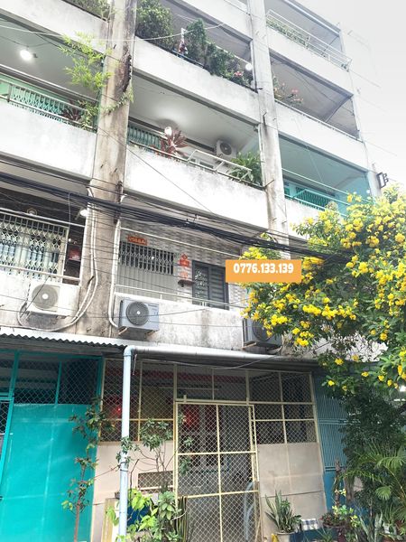 QUẬN 11 - NHỈNH 2 TỶ CÓ CHUNG CƯ LẠC LONG QUÂN - 41M2 -2PN