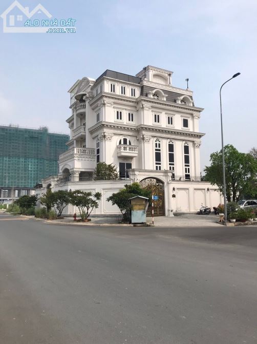 Bán nhà góc 2 MT Điện Biên Phủ, Quận 1. DT: 4.2x25m, KC: 5 Tầng, HĐT 90 triệu, Giá: 41 tỷ