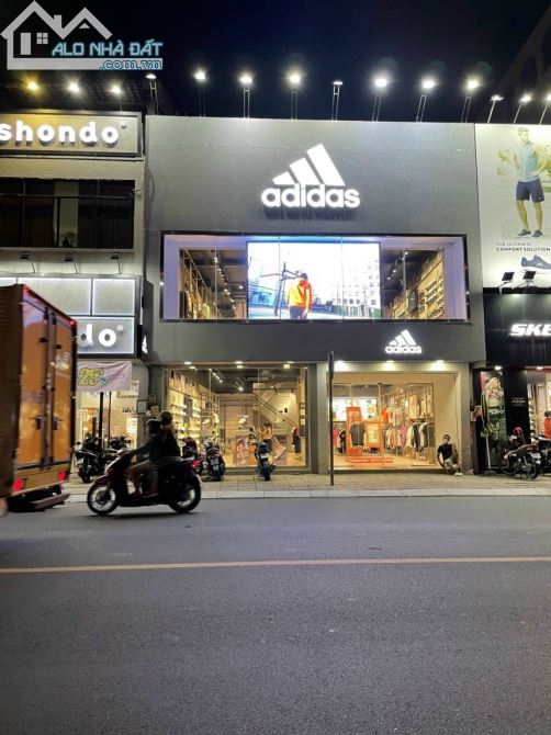 SIÊU HIẾM BÁN NHÀ MẶT TIỀN LÊ VĂN SỸ, 12 x 25m , 2 lầu , giá 92 tỷ, P12, Quận 3