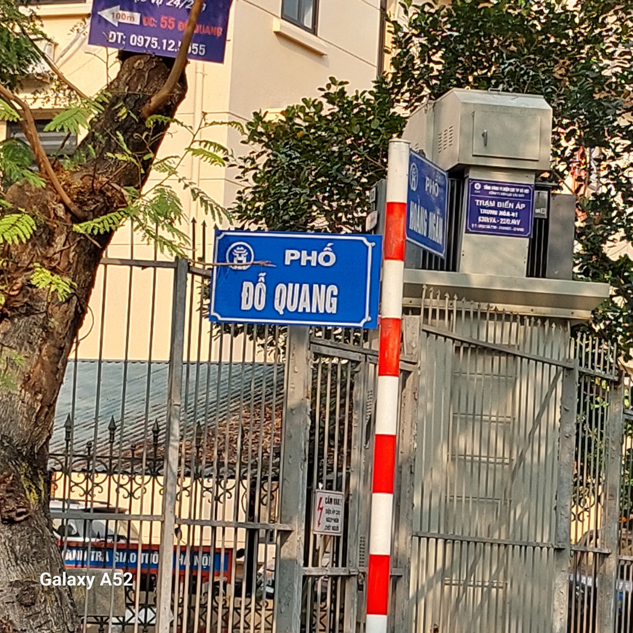 BÁN NHÀ PHÂN LÔ PHỐ ĐỖ QUANG, CẦU GIẤY, Ô TÔ TRÁNH, BÃI ĐỖ, VỈA HÈ. LỚP HỌC, VĂN PHÒNG, KINH DOANH CỰC ĐẸP.