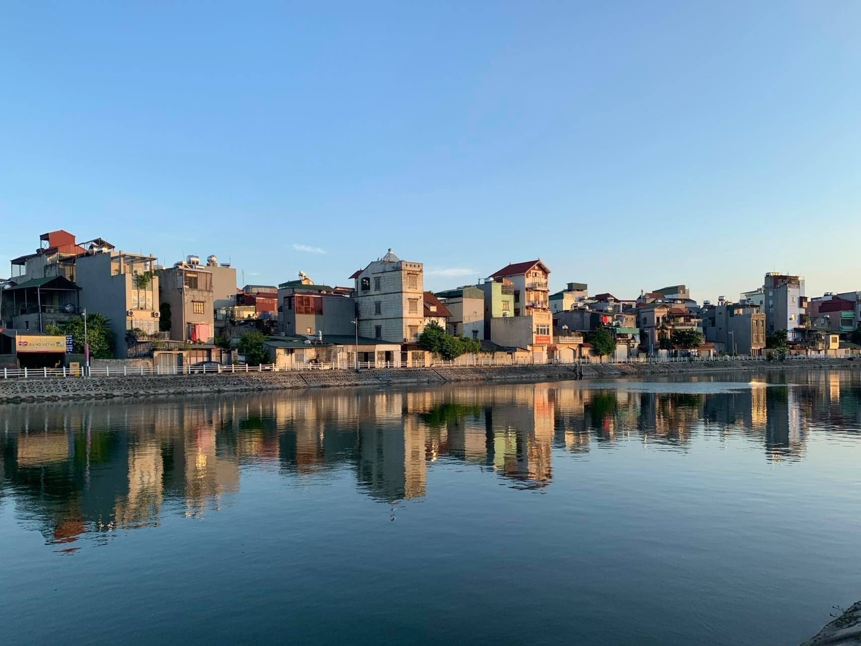 NHÀ PHỐ NGỌC LÂM, SÁT ĐƯỜNG HỒNG TIỀN, VIEW HỒ