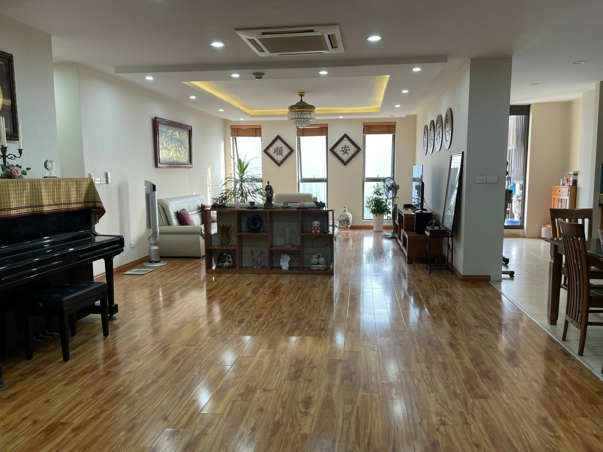 Bán Căn hộ chung cư Làng Việt Kiều Châu TSQ Euroland 192m2,4PN,3VS giá chỉ 5.99