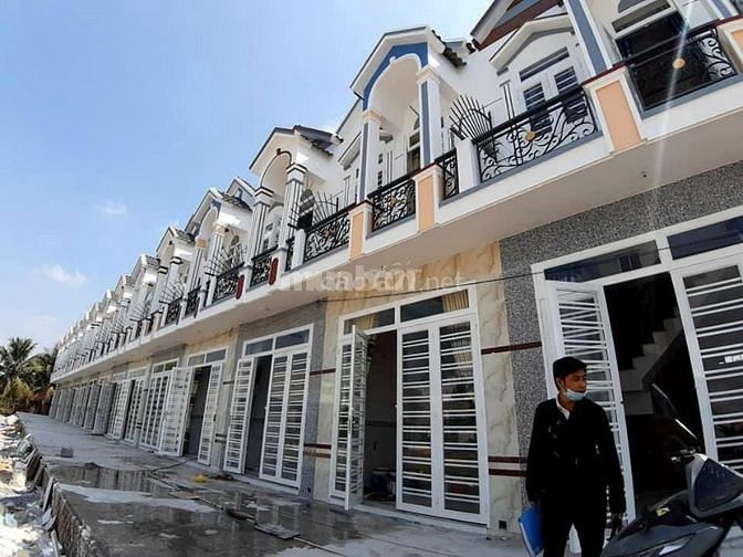 Bán nhà phồ CHỢ HƯNG LONG,1T1L ,SỔ HỒNG RIÊNG, BANK HỖ TRỢ 50%