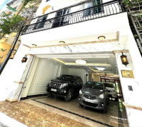 Chuẩn giá thị trường, giảm từ 12 tỷ về 10 tỷ, Trương Định, Hoàng Mai, 61m2 x 5T, Gara, Thang Máy