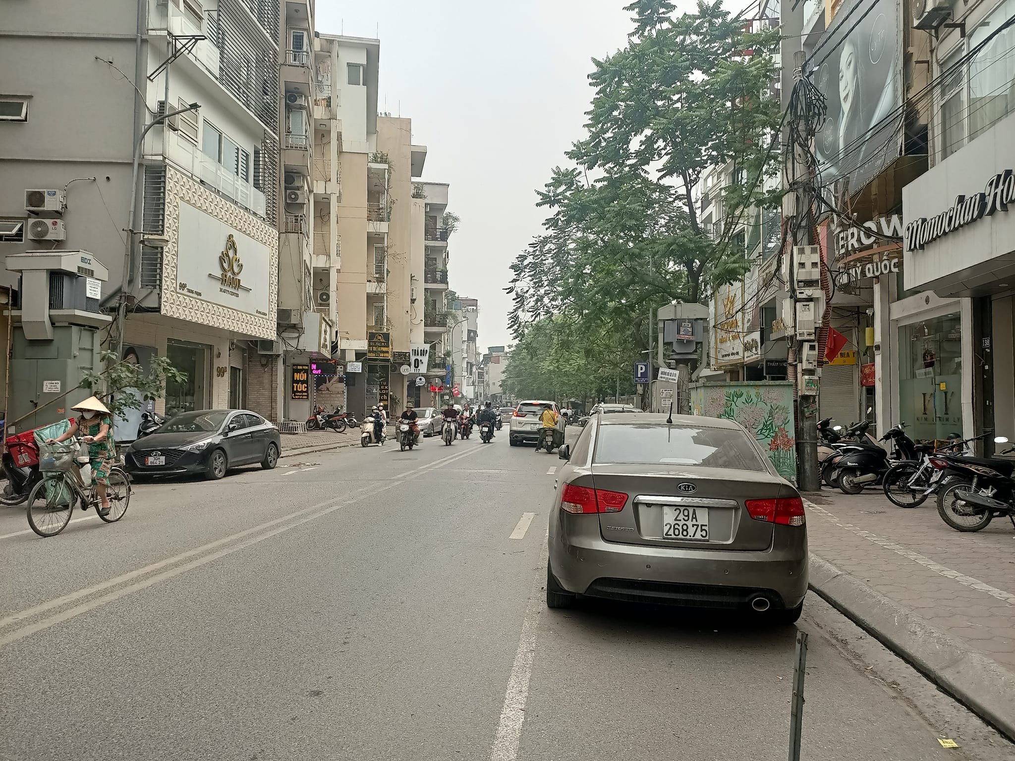 Bán nhà Mặt phố Tôn Đức Thắng Đống Đa vỉa hè kinh doanh Giá 19 tỷ +DT: 82m2. Mặt tiền 5m