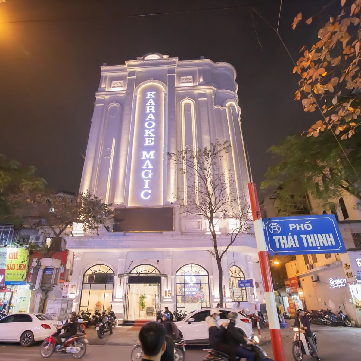 Bán nhà Mặt phố Thái Thịnh Đống Đa vỉa hè kinh doanh Giá 42 tỷ +DT: 85m2. Mặt tiền 8,6m