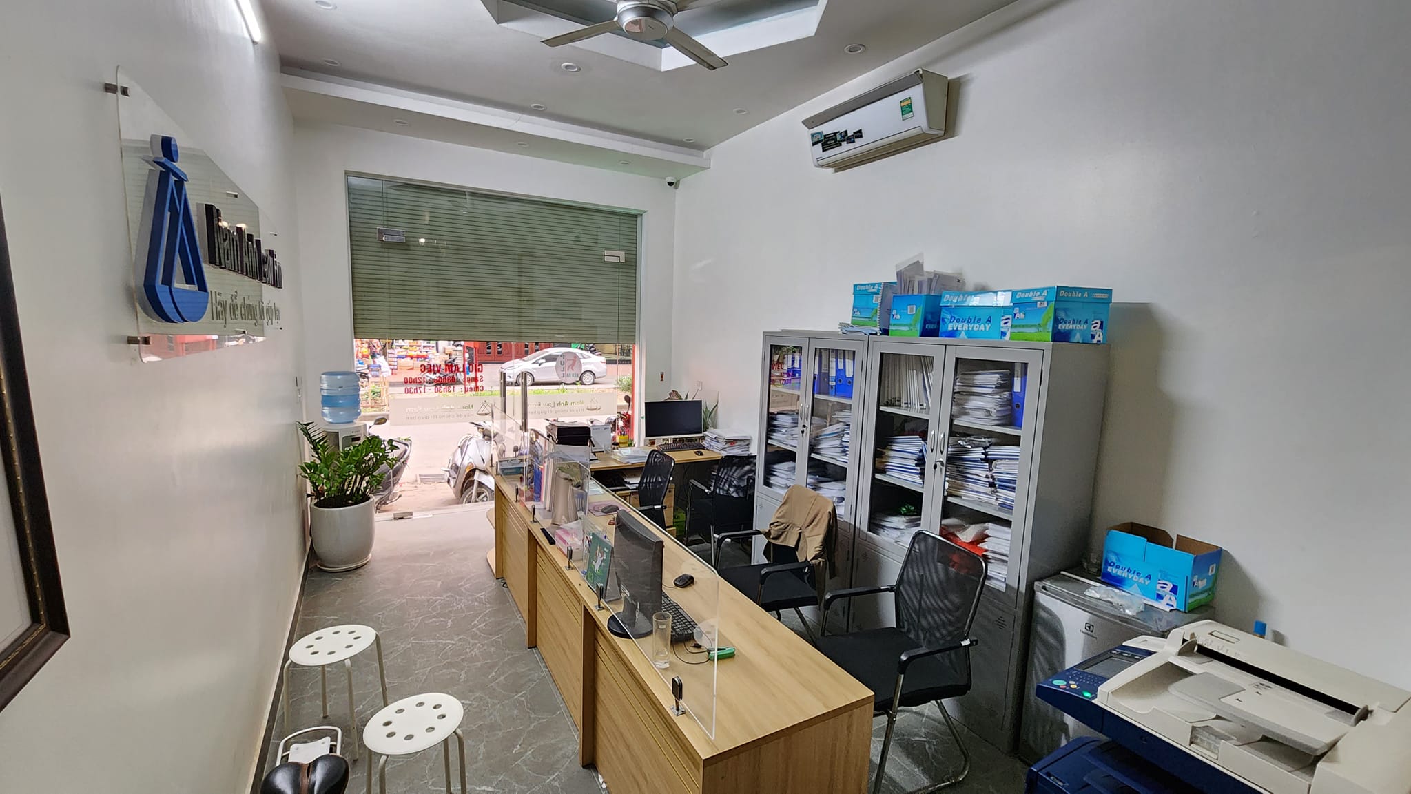 BÁN NHÀ MẶT PHỐ CẦU GIẤU 43M2 - 18 TỶ- SỔ PHÂN LÔ TRƯỚC SAU NHƯ MỘT VỈA HÈ KINH DOANH ĐA LOẠI