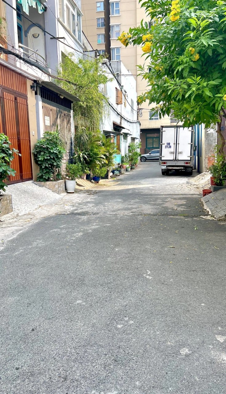 BÁN NHÀ HẺM PHAN HUY ÍCH, TÂN BÌNH 64M2- HẺM XE HƠI- KHU AN NINH, DÂN TRÍ CAO