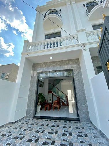 nhà Bình Chánh 3 phòng ngủ lớn,nhà mới xây,dọn vào ở ngay