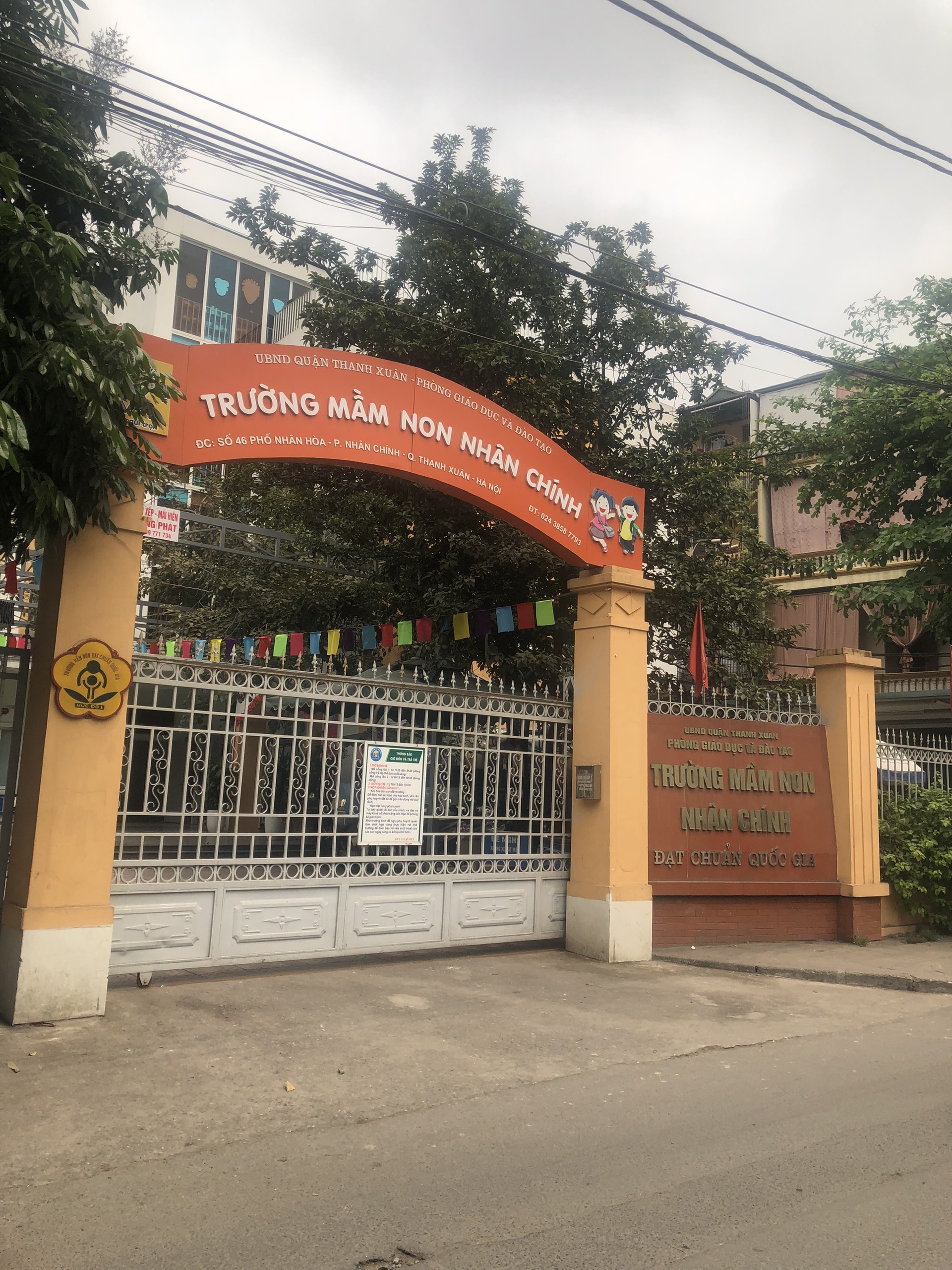 CẦN BÁN! Nhà phố Vũ Trọng Phụng, trung tâm quận Thanh Xuân. Thông số: 42m2, 5 tầng, mặt tiền 4,5m. Giá chào: 5,45 tỷ