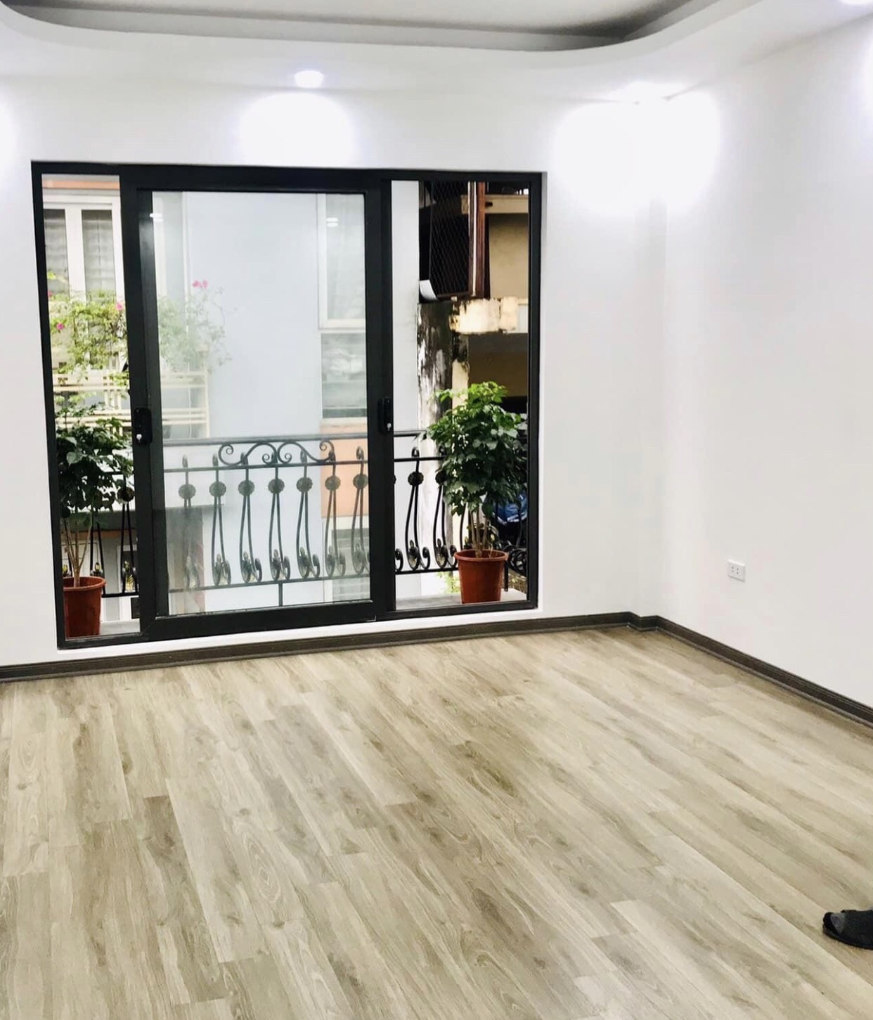 Bán nhà Nhân Hòa, Thanh Xuân, 45m2, 4 tầng, MT 4m, giá rẻ nhỉnh 5 tỷ