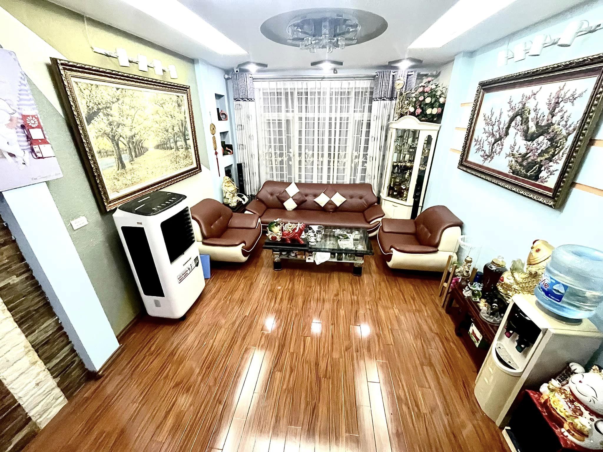 Chính chủ bán nhà Lạc Long Quân, Phường Xuân La , Quận Tây Hồ