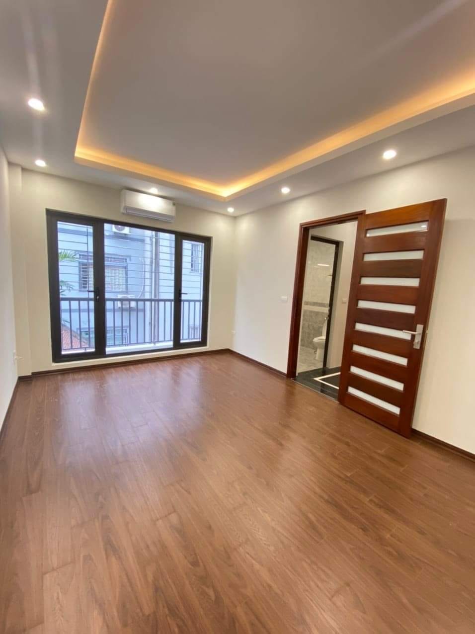 Bán nhà riêng Bùi Xương Trạch, Thanh Xuân 32m2 - 5 tầng giá chỉ 3,5 tỷ