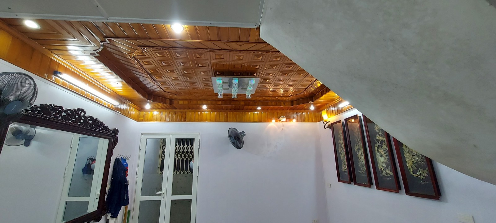 Bán nhà riêng Đại La, Ô TÔ, DT 32m, 5T, MT 3.9,m, giá chào nhỉnh 3 tỷ