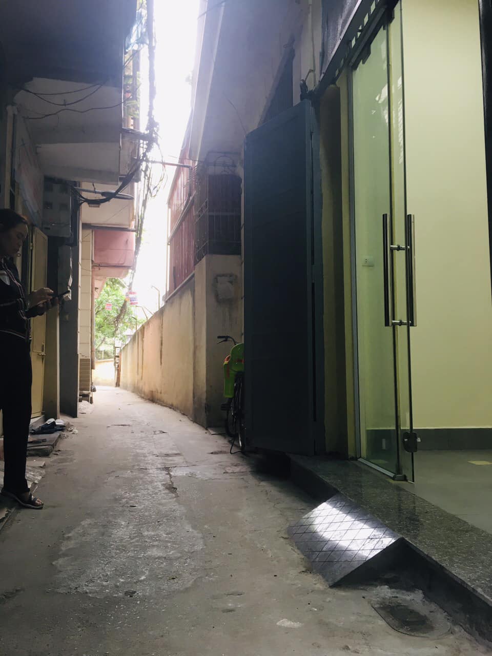 BÁN NHÀ PHỐ THÁI THỊNH - NGÕ NÔNG GẦN PHỐ - NHÀ XÂY ĐẸP HAI THOÁNG - 37M2 - 4 TẦNG - 5.25 TỈ