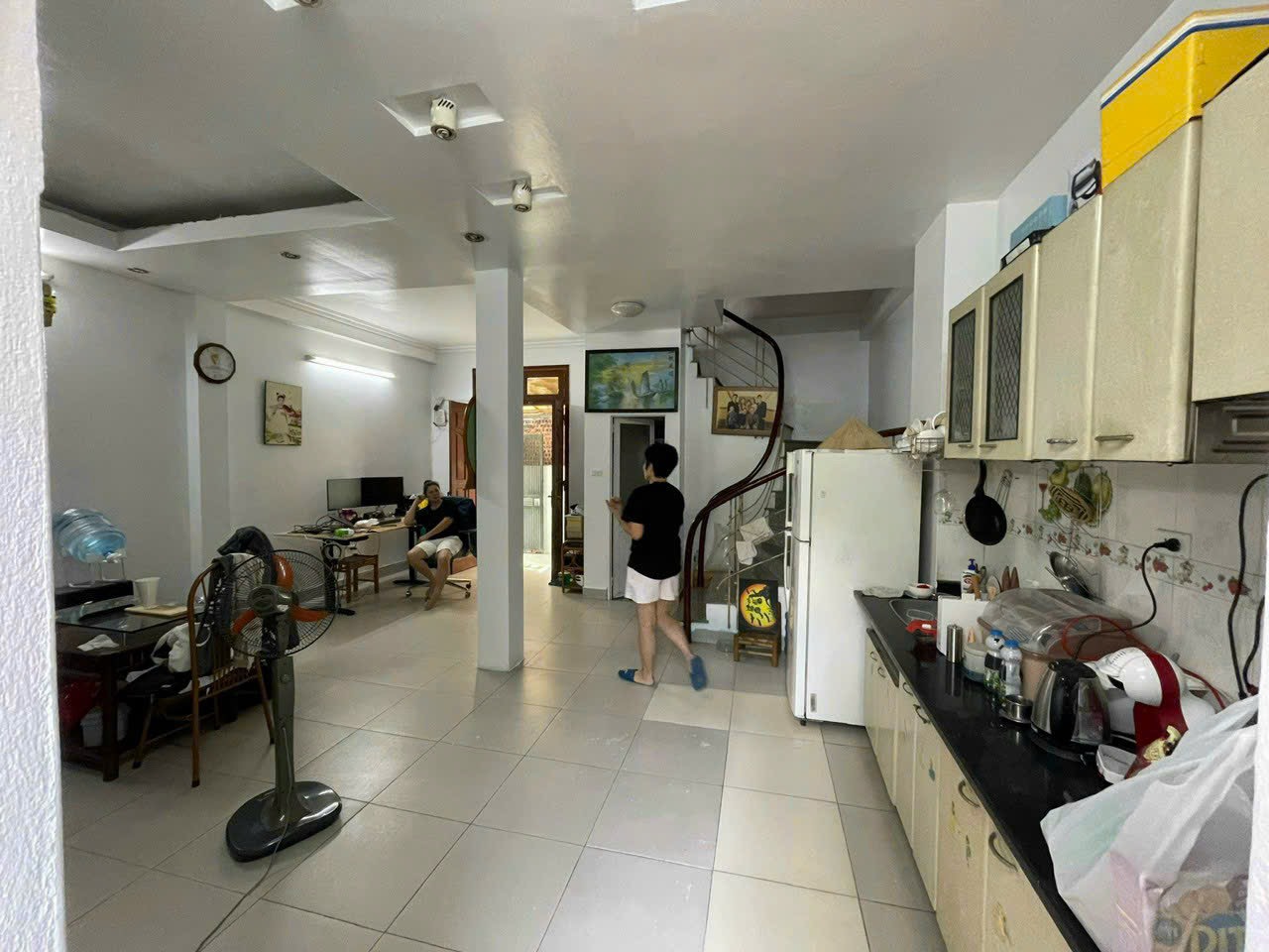 Bán Nhà Thạch Bàn, Sát Bãi Gửi Ôtô, 58m2, 3 Tỷ.