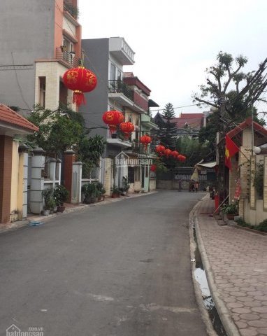 Cần bán 45m2 đất tại Sen Hồ - Lệ Chi, vị trí đẹp, Giá 1050tr