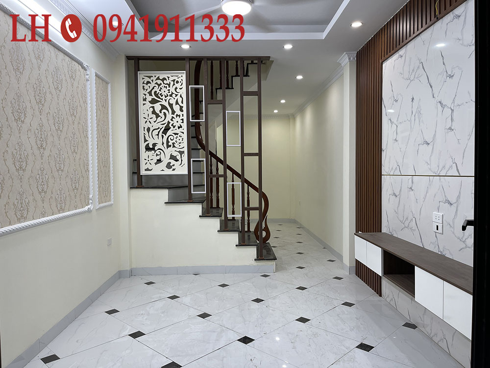 Bán nhà 4 tầng, 41m Cầu Cốc,Tây Mỗ, oto taxi đỗ cách 1 nhà, Có Sân Riêng Trường học, gần Vin, Cạnh chợ