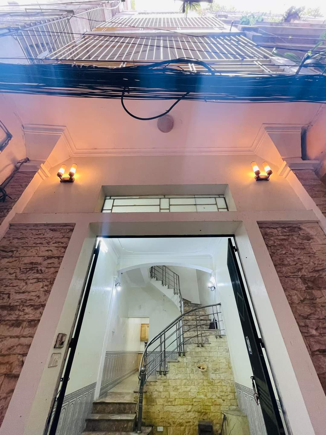 Bán nhà ngõ 279 Đội Cấn, Ba Đình. 20m ra phố. DT 38m² x 3 tầng x Giá 3,75 tỷ.