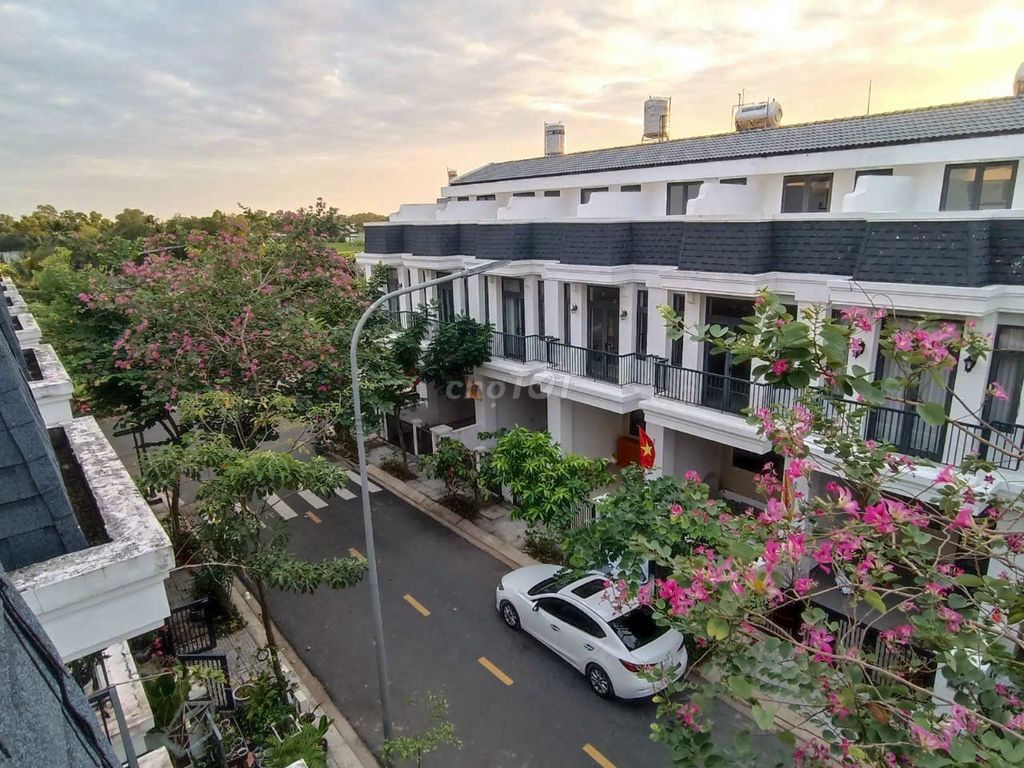 Chính chủ bán Shophouse Thắng Lợi Central Hill,nhà đẹp dọn vào ở ngay