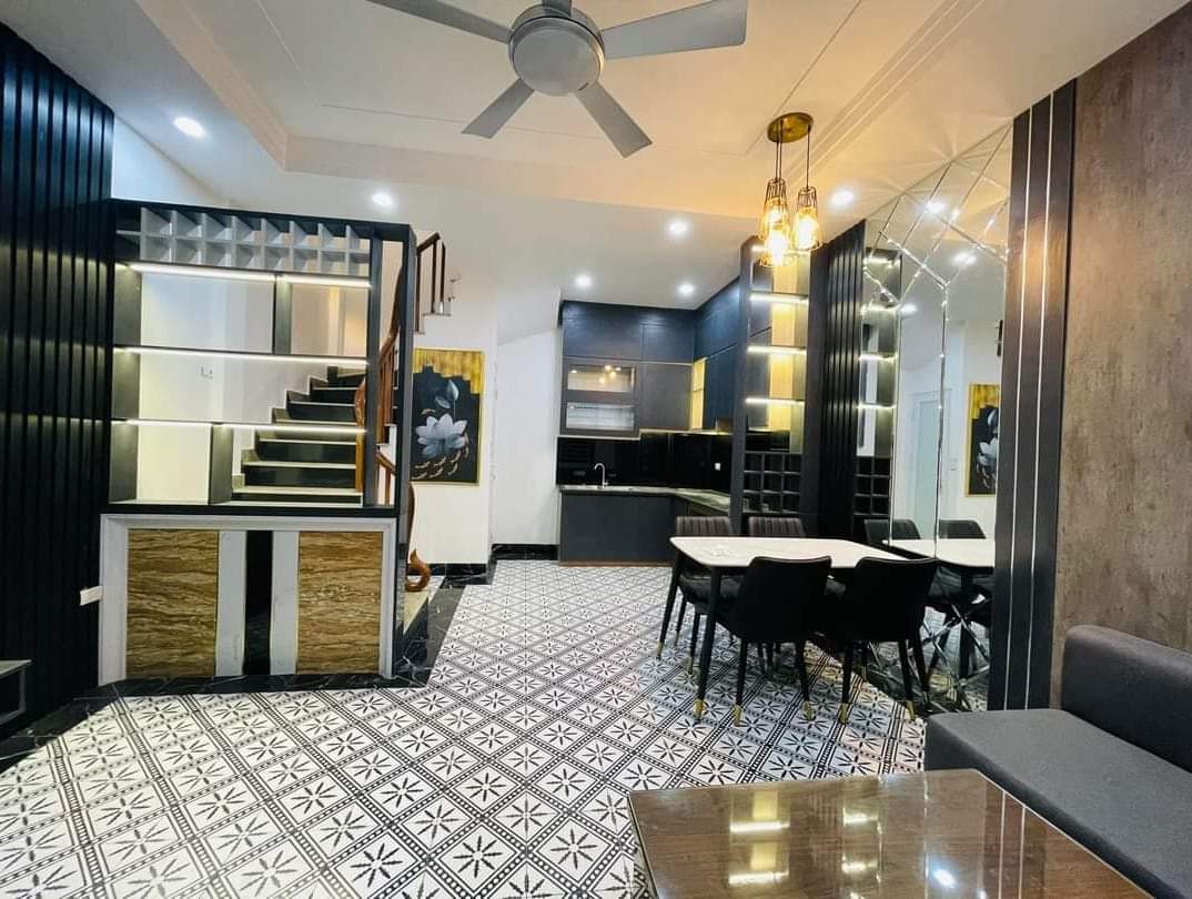 Chính chủ bán nhà Hồng Mai LÔ GÓC, DT 29m, 4T, MT 5m, giá chào 3 tỷ 2