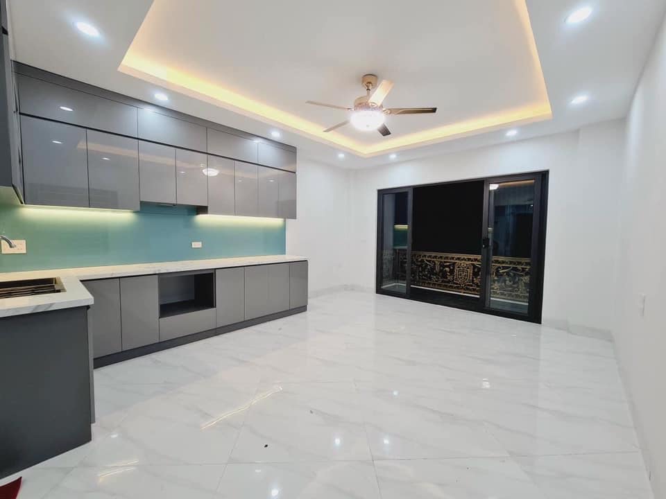 Bán Nhà Phố Tân Mai Lô Góc, Mặt Ngõ Ô Tô Tránh 62m2 x 6 Tầng Thang Máy 12.15 tỷ