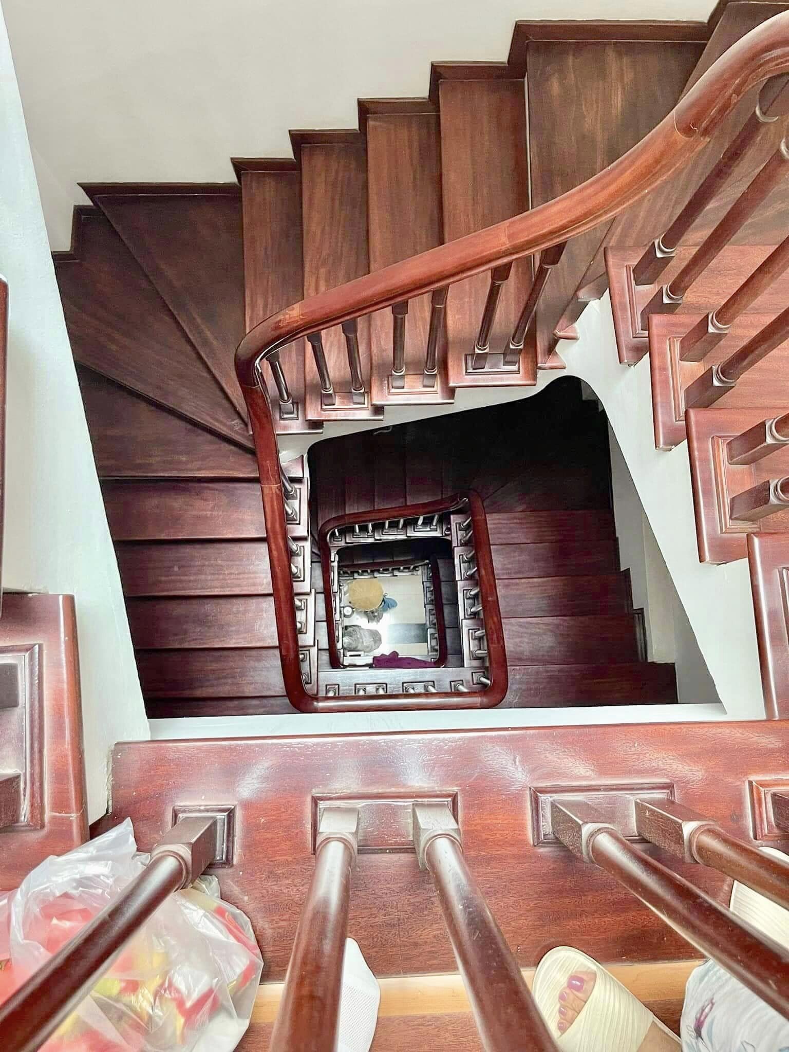 Bán Nhà La CasTa Văn Phú, Lô Góc 3 Mặt Thoáng, Thang Máy, KD Sẩm Uất 102m2 x 28m MT 23 tỷ