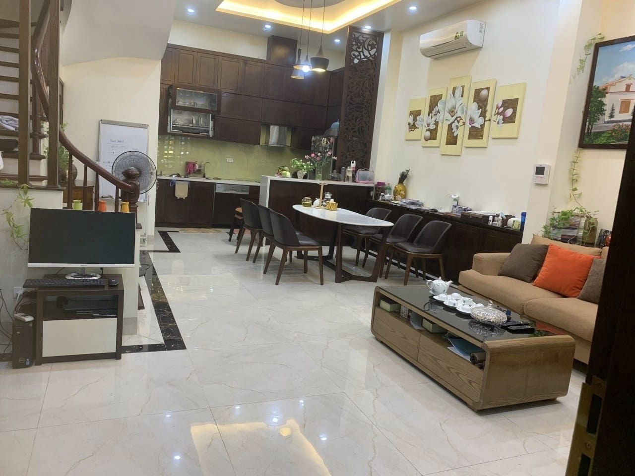 Bán Nhà KĐT Văn Quán, Vị Trí Lô Góc, Kinh Doanh 72m2 x 12m MT, 4 Tầng 14.5 tỷ