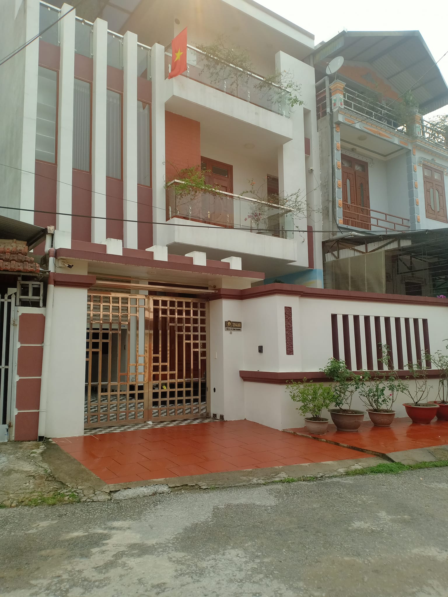 Cần bán nhà tại tổ dân phố 5 - phường Thanh Bình, tp.Điện Biên Phủ.