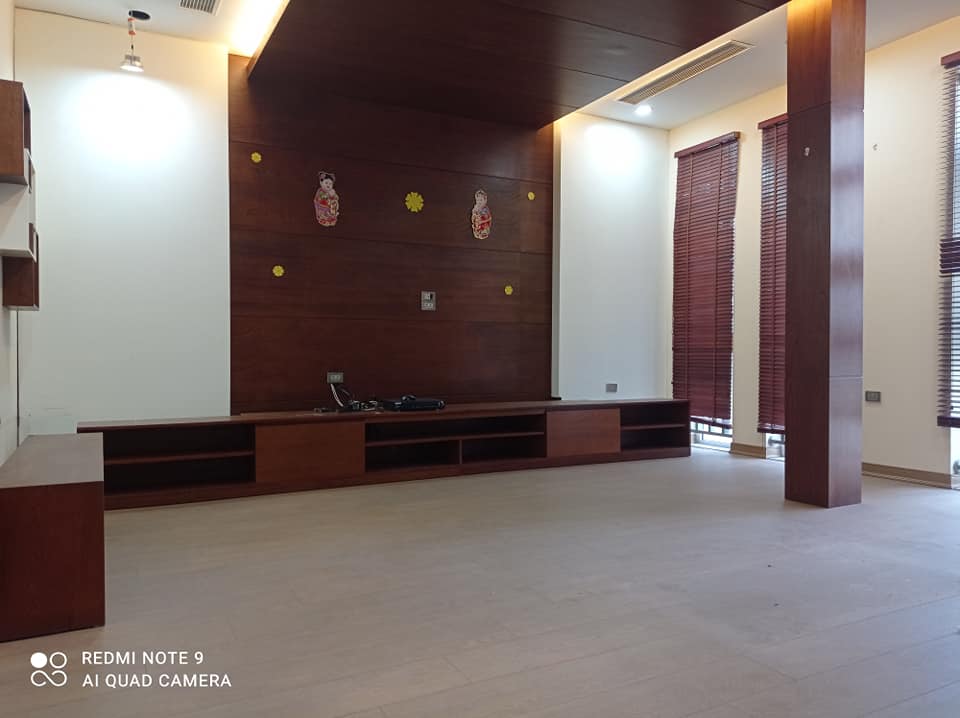 Bán nhà 95m2 Mặt phố Âu Cơ, Tây Hồ Kinh doanh Gara Ô Tô Tránh 11.4 Tỷ