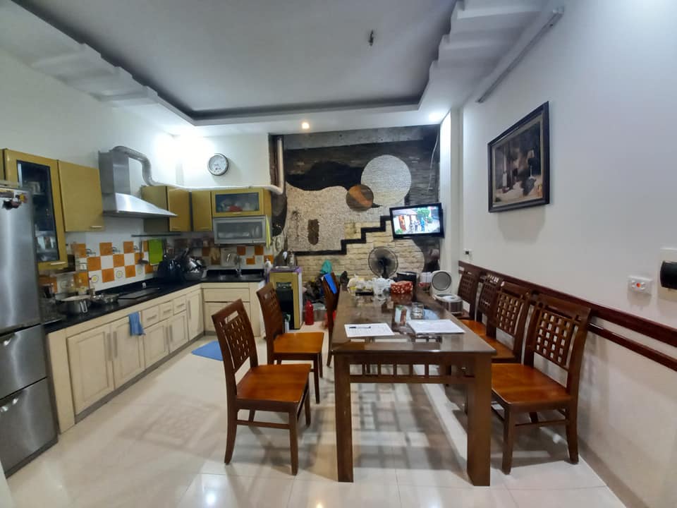 Bán nhà 61m2 phố Âu Cơ, Tây Hồ Ô tô đỗ cửa Ô chờ Thang máy 7.3 Tỷ