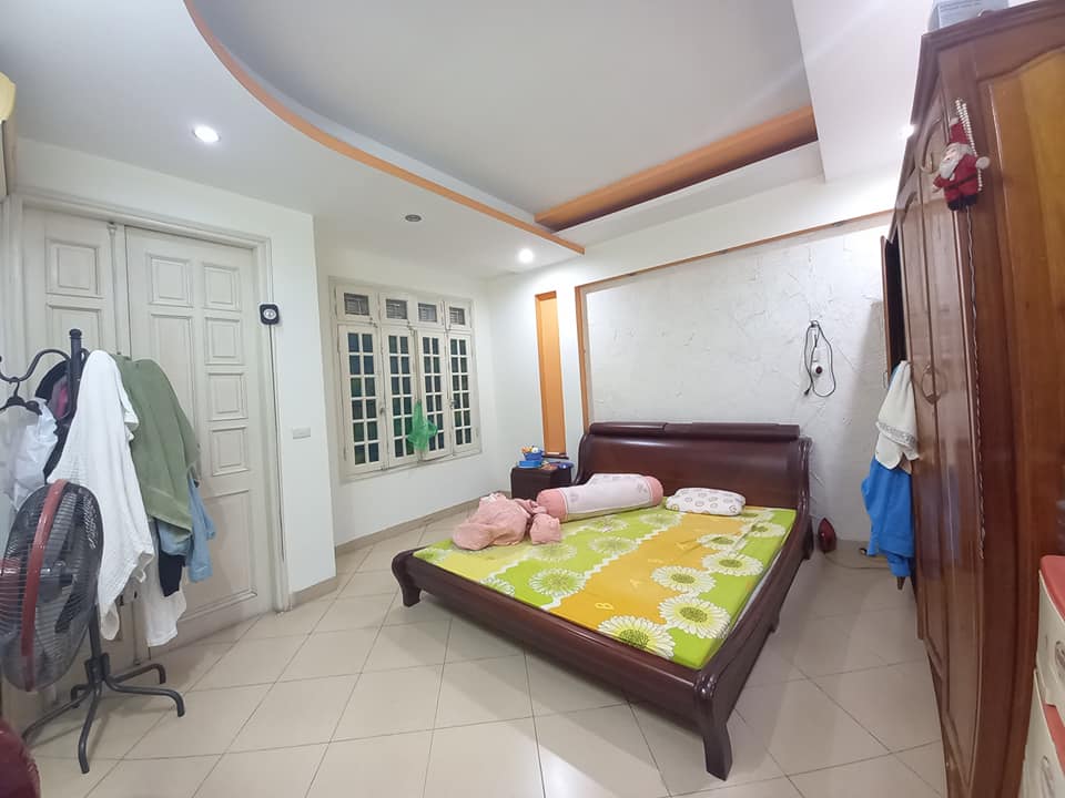 Bán nhà 46m2 4 ngủ phố Tứ Liên, Tây Hồ Ô tô dừng đỗ ngày đêm 6.4 Tỷ