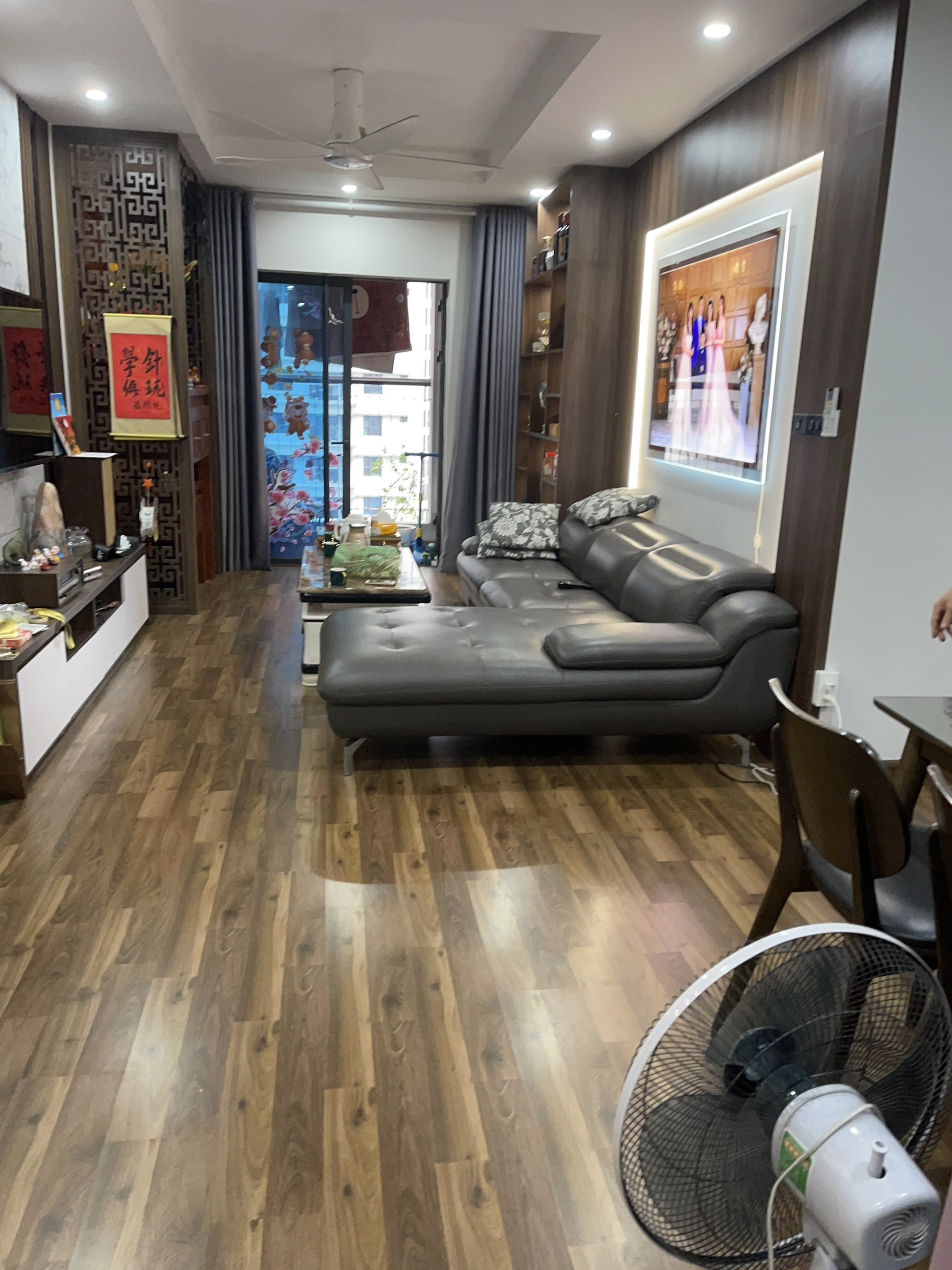 Mua bán chung cư goldmark city 100m giá hơn 3ty khu saphia lh 0394392185