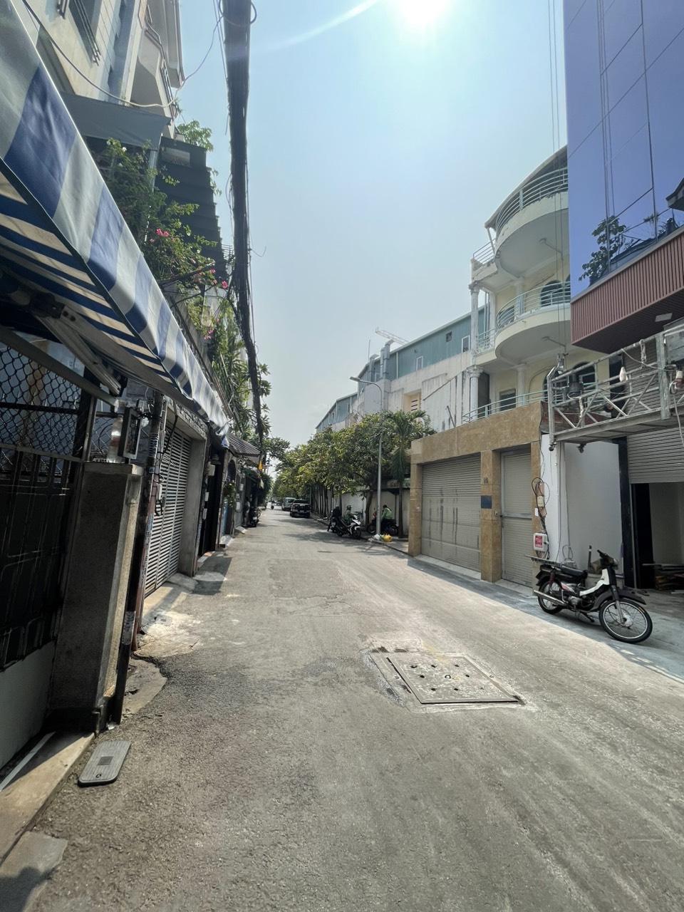 Bán nhà MT đường số 1. Ngang siêu lớn 5,9m. Giá bán : 45 Tỷ TL. Giá chốt tốt nhất thị trường