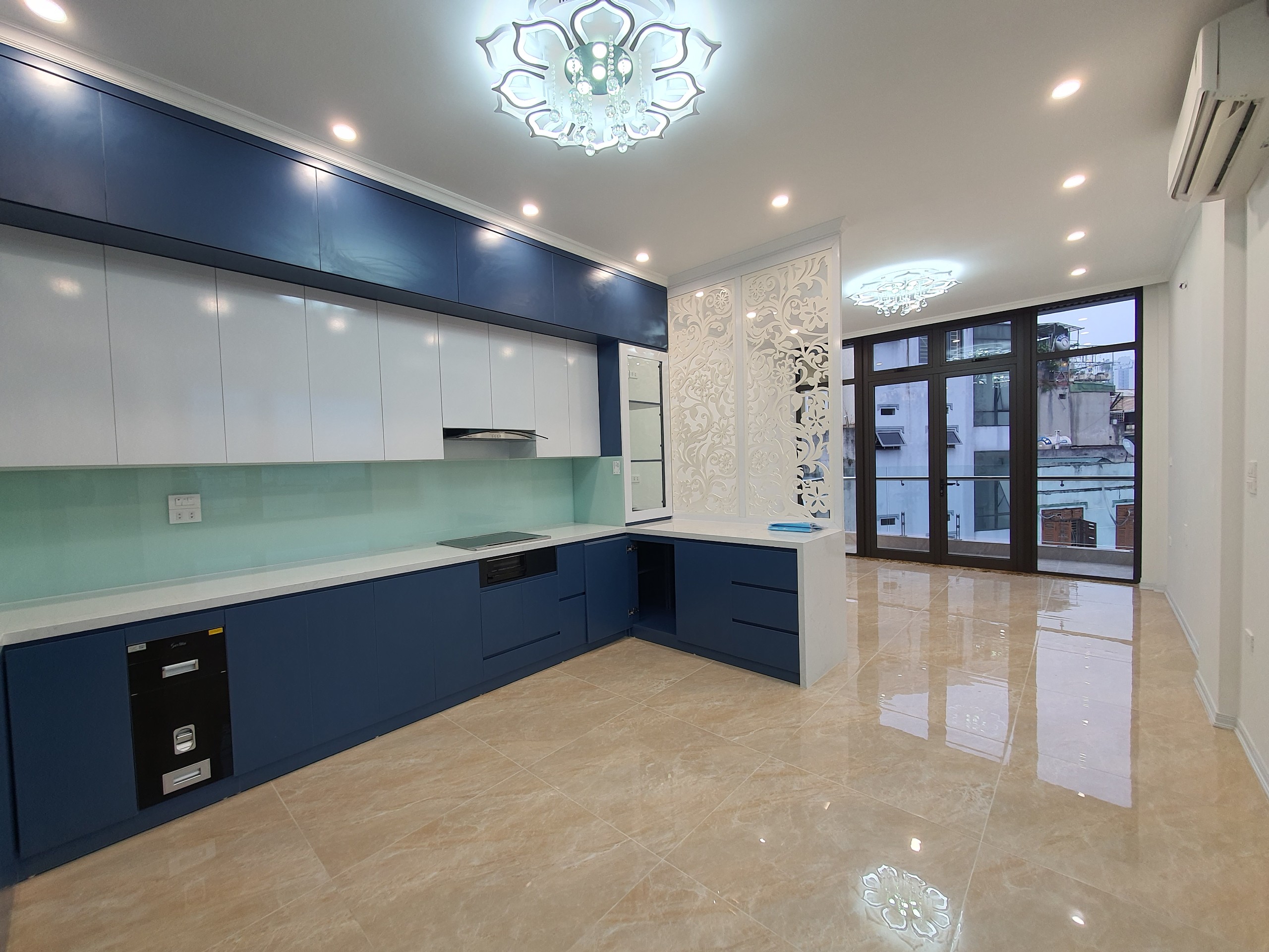 BÁN NHÀ GẤP MẶT PHỐ DUY TÂN, DT 60M, 7 TẦNG, THANG MÁY, GARA Ô TÔ, KINH DOANH SẦM UẤT, NHỈNH 16 TỶ