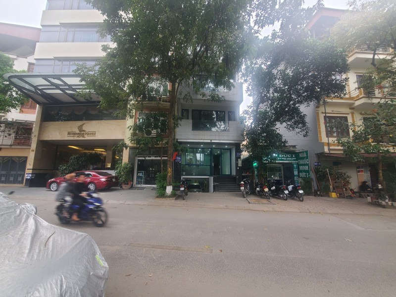 BÁN GẤP NHÀ MẶT PHỐ NGUYỄN ĐÌNH HOÀN, 65M, 7 TẦNG, MT5.6M, THANG MÁY, KINH DOANH ĐỈNH, 22.8 TỶ