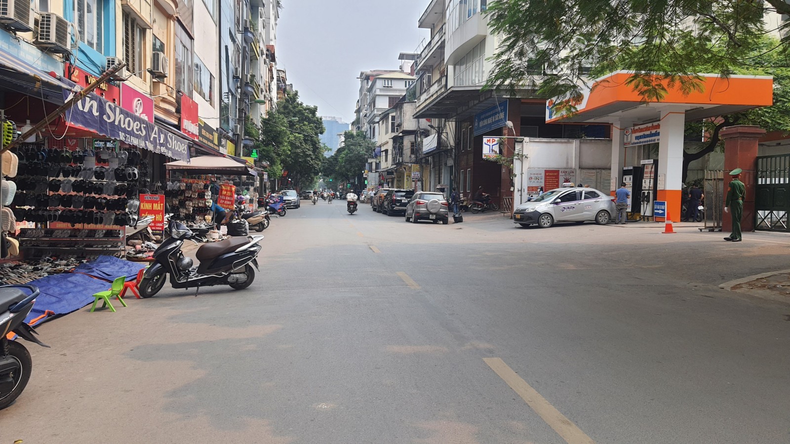 SIÊU PHẨM NHÀ MẶT PHỐ PHAN VĂN TRƯỜNG, 75M, 8 TẦNG, KD ĐỈNH, THANG MÁY, NHỈNH 30 TỶ.