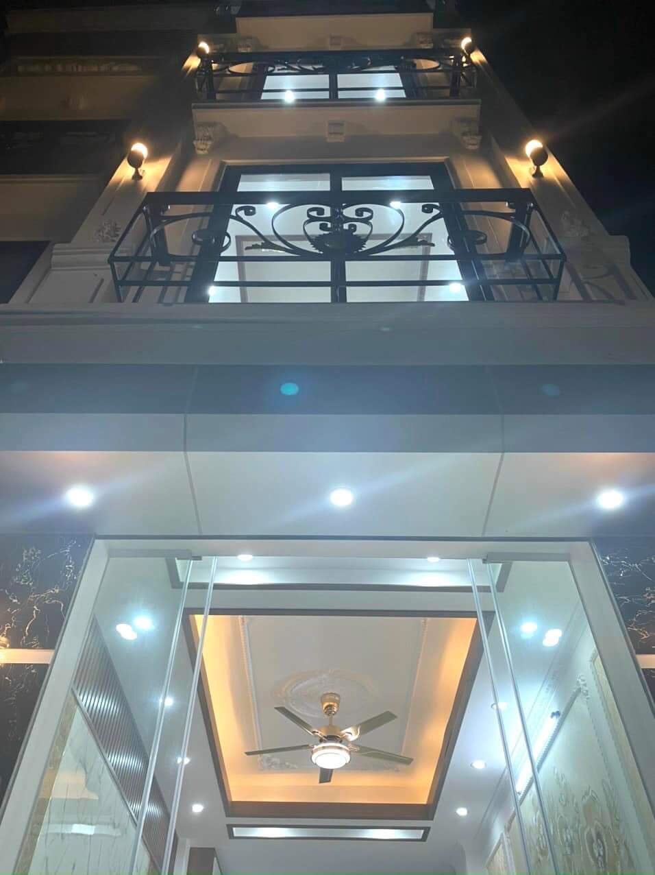 BÁN NHÀ NGÕ 35 ĐỨC THẮNG BẮC TỪ LIÊM 45M, 5 TẦNG MT 5M LÔ GÓC XÂY MỚI Ở NGAY GIÁ 3.8 TỶ