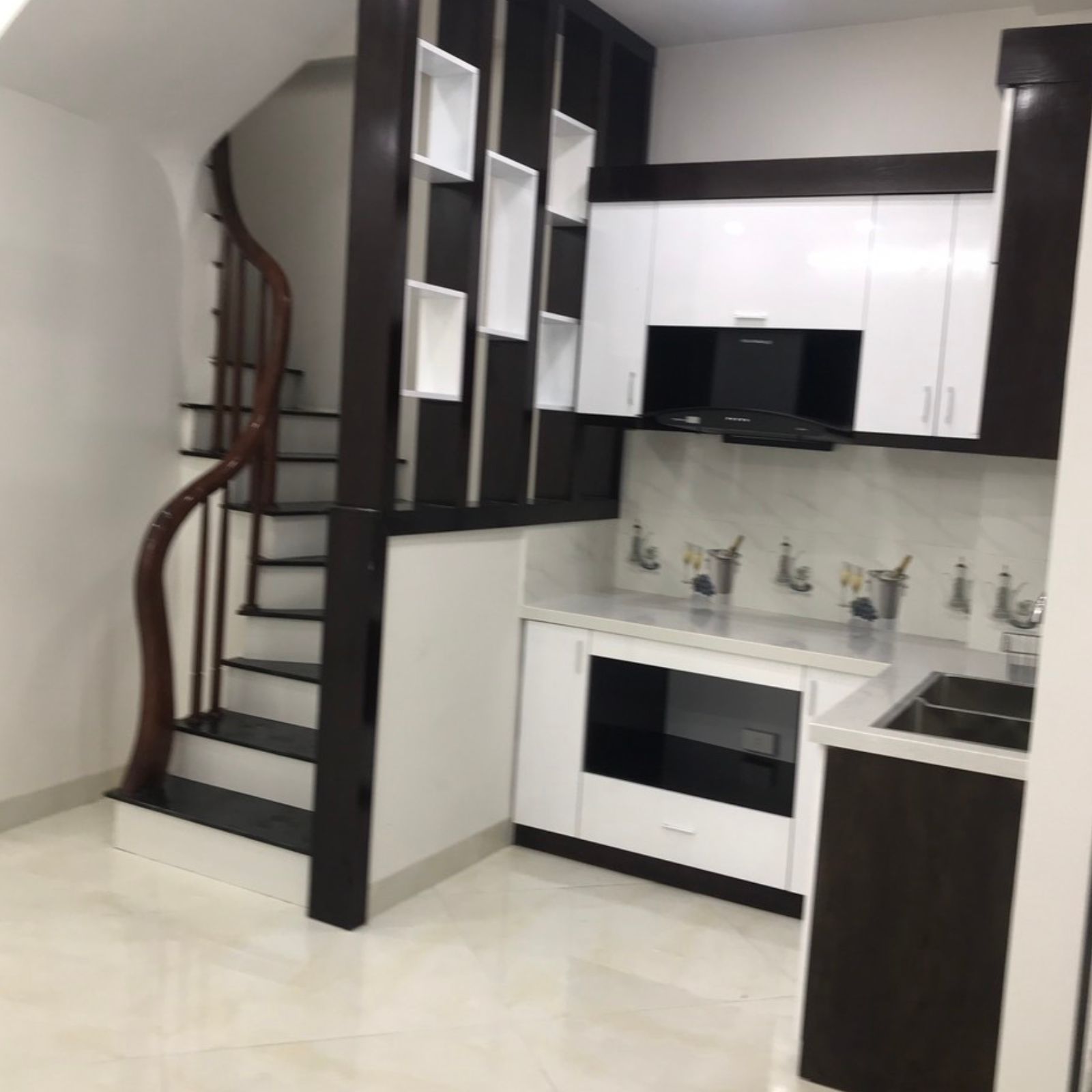 NHÀ ĐẸP THÁI THỊNH 63M2 5.2 TỶ-LÔ GÓC-SIÊU THOÁNG-KHU VỰC KINH DOANH SẦM UẤT