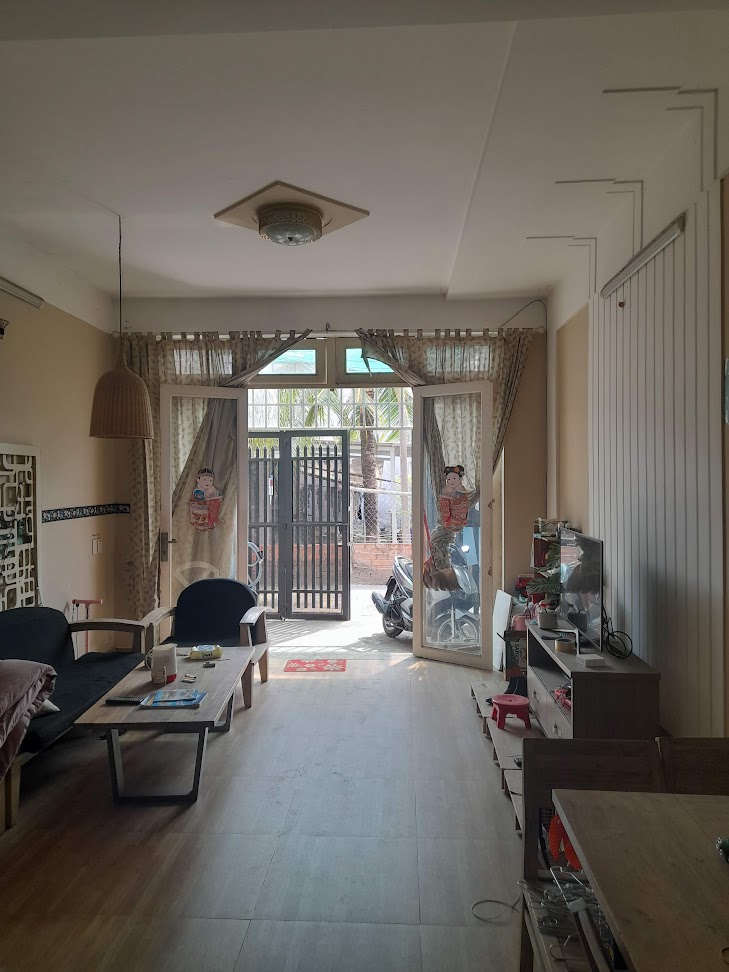 NHỈNH 3 TỶ CÓ NHÀ 2 TẦNG, 64M2 - HXH THẲNG 1 TRỤC - VÀI BƯỚC RA MT THẠNH LỘC 15 - TƯƠNG LAI RA MT ĐƯỜNG 20M