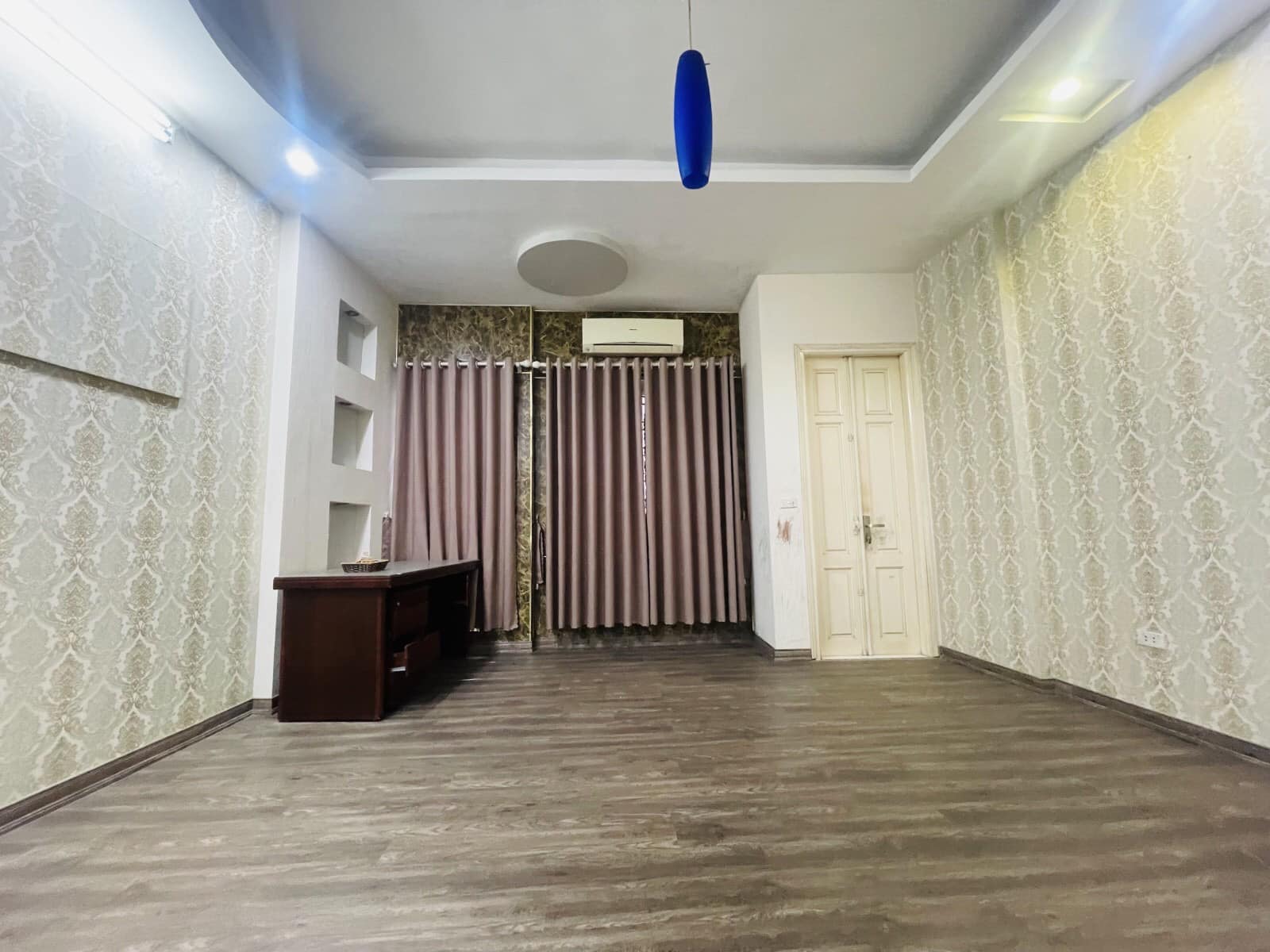 Giảm 2 tỷ Bán Nhà 65m 5T Phố Dương Quảng Hàm, Cầu giấy, Gara 2 Ô tô 12,x tỷ