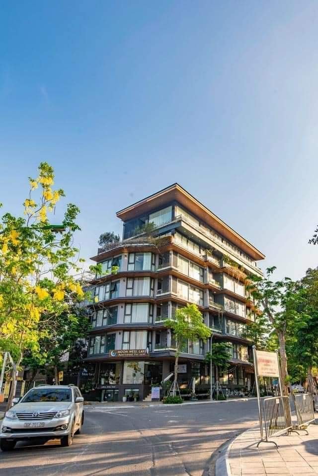 Chính Chủ Gửi Bán Nhà Tây Hồ Mặt Phố Trích Sài 215m2x9 Tầng 200 Tỷ MT 40m.