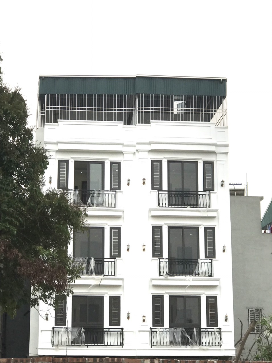 CẦN BÁN NHÀ THANH BÌNH HĐ 46 5TẦNG 5 PHÒNG NHÀ MỚI CHỈ VIÊC Ở